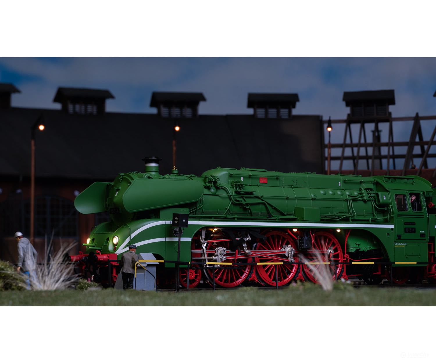 Marklin 55128 1 DR Class 18 Steam Locomotive MFX Digital Sound European Locomotives