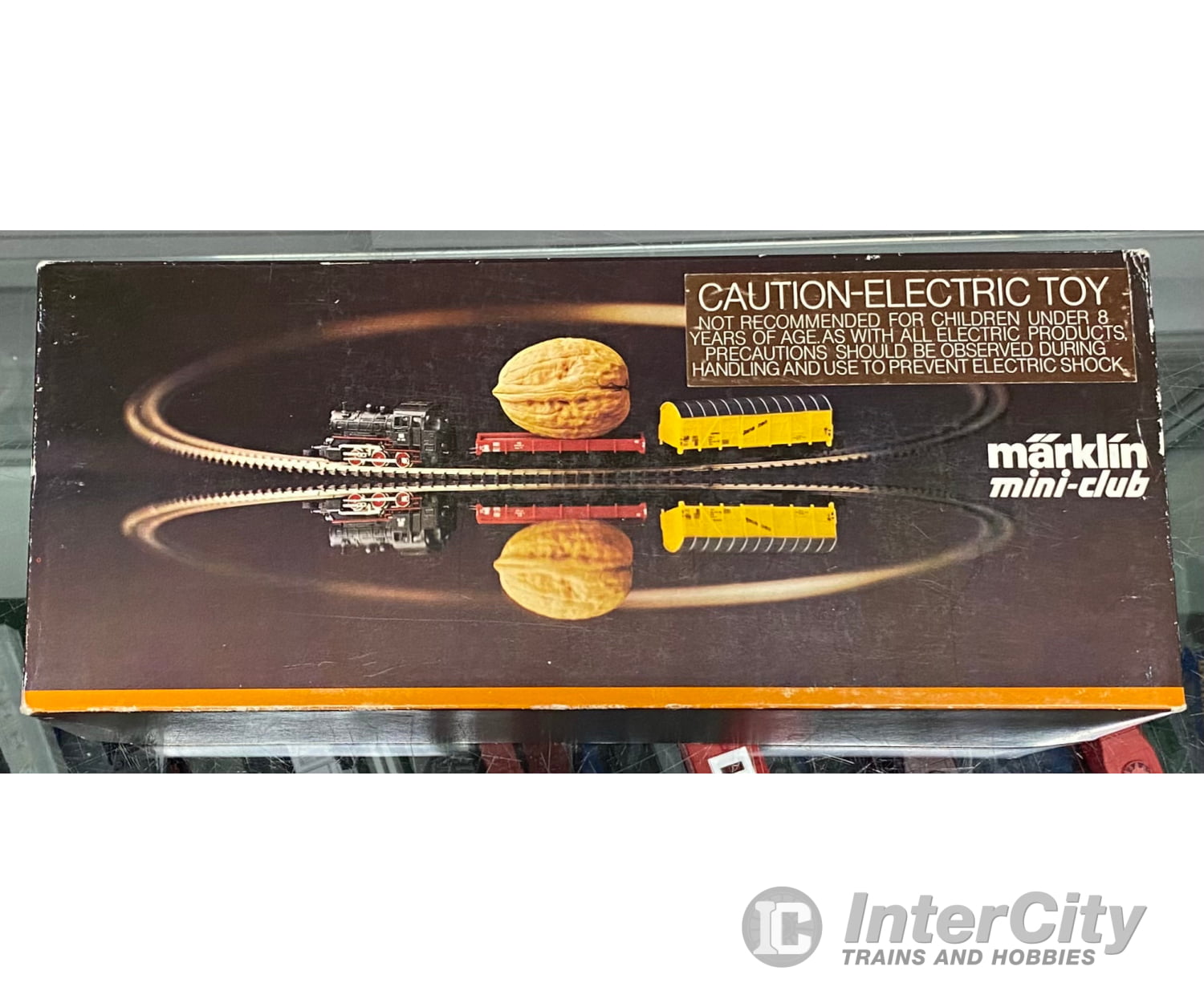 Marklin 8165 Z Mini Club Starter Set with 120V Transformer and Track Starter & Train Sets