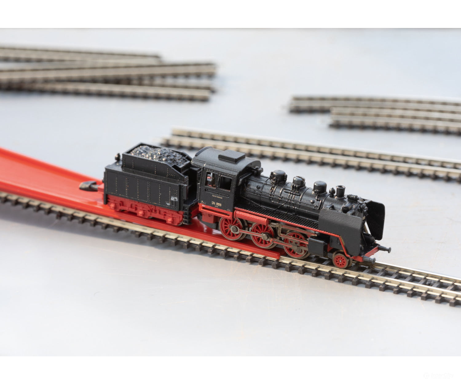 Marklin 81874 Museum Passenger Train Starter Set with a Class 24 Steam Locomotive - Default Title (IC-MARK-81874)