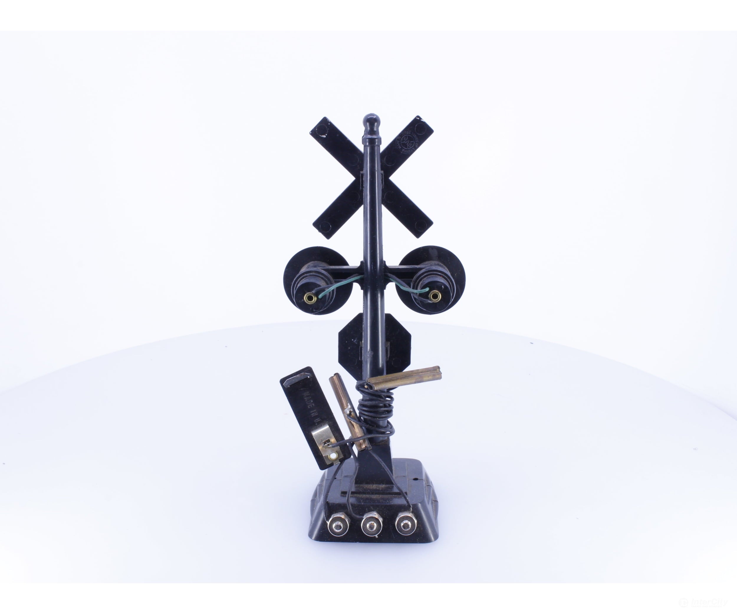 Marx 421 O Railroad Crossing Post Lit - Track Accessories