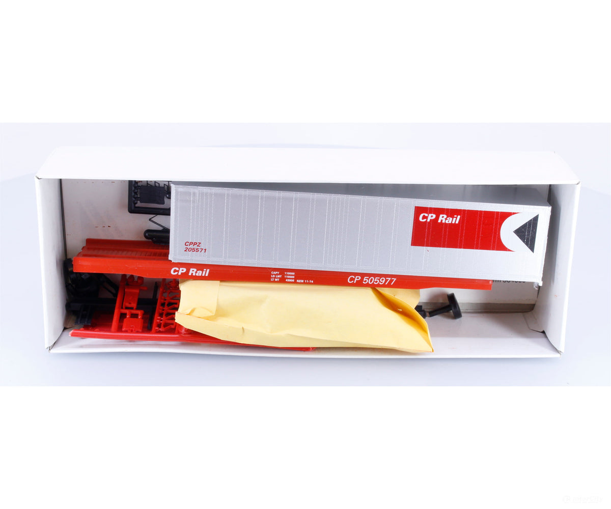Mckean 1204 HO 50’ TOFC Flat Car Kit w/ Container #1 Canadian Pacific (CP) 505977 - Freight Cars