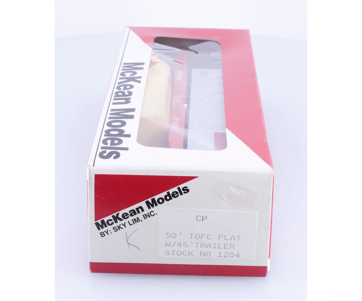 Mckean 1204 HO 50’ TOFC Flat Car Kit w/ Container #1 Canadian Pacific (CP) 505977 - Freight Cars