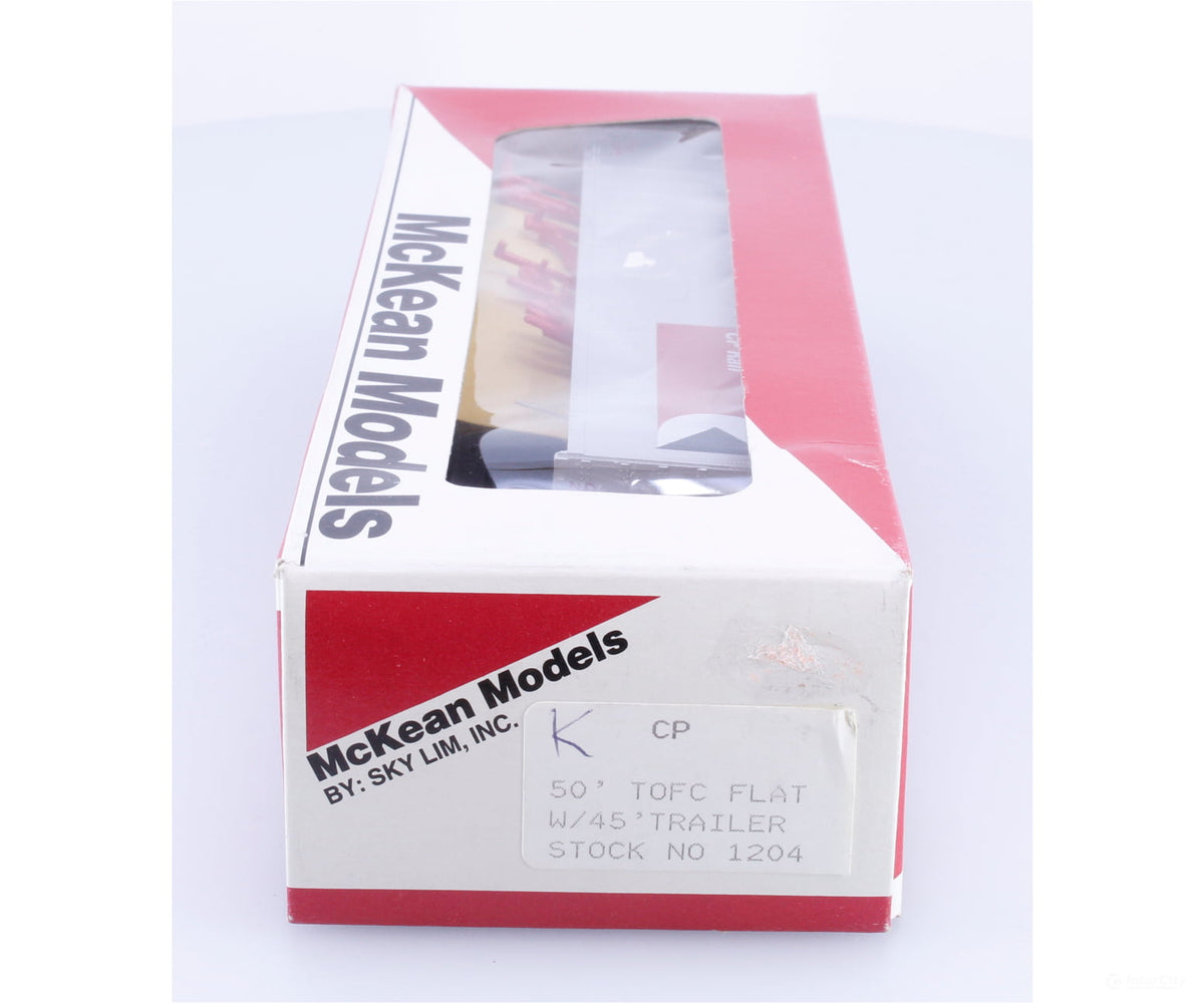Mckean 1204 HO 50’ TOFC Flat Car Kit w/ Container #2 Canadian Pacific (CP) 505977 - Freight Cars