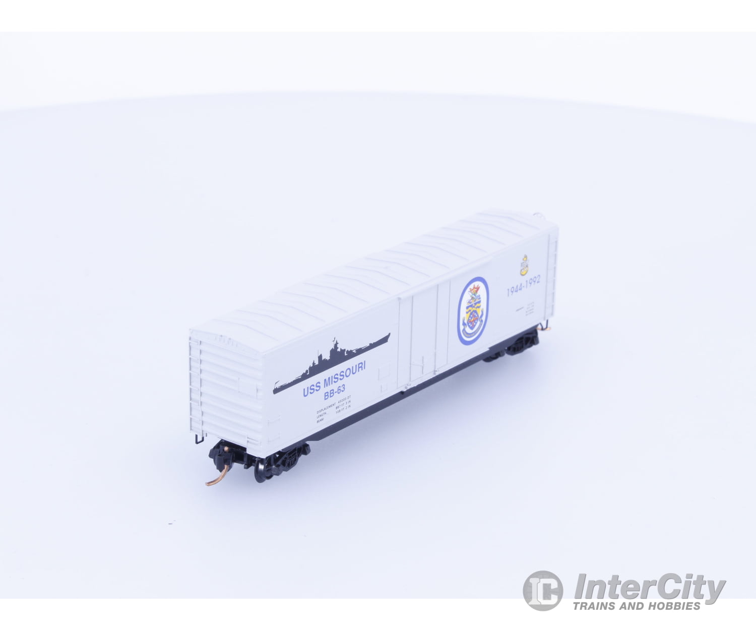 Micro Trains 03800401 N 50’ Standard Plug Door Boxcar USS Missouri Navy Series #1 BB-63 Freight Cars