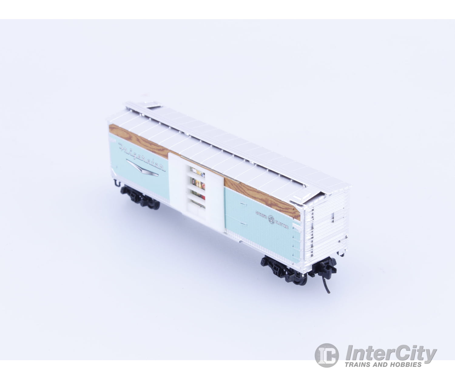 Micro Trains 04200160 N 40’ Double Sheathed Wood Reefer April Fools General Electric (GE) Frigerator Freight Cars