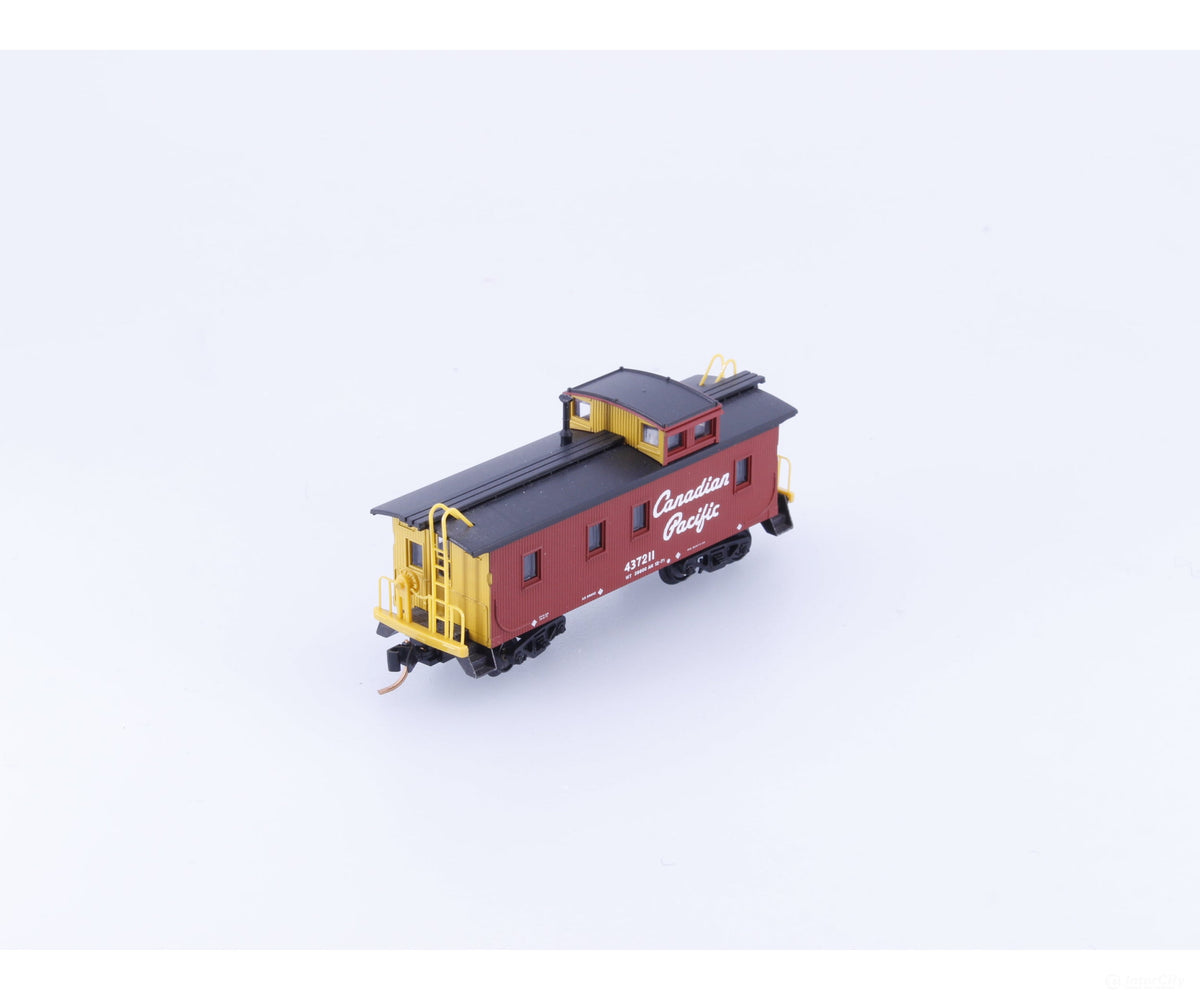 Micro Trains 05100240 N 34’ Wood Caboose w/ Straight Cupola #2 Canadian Pacific (CP) 437211 - Freight Cars
