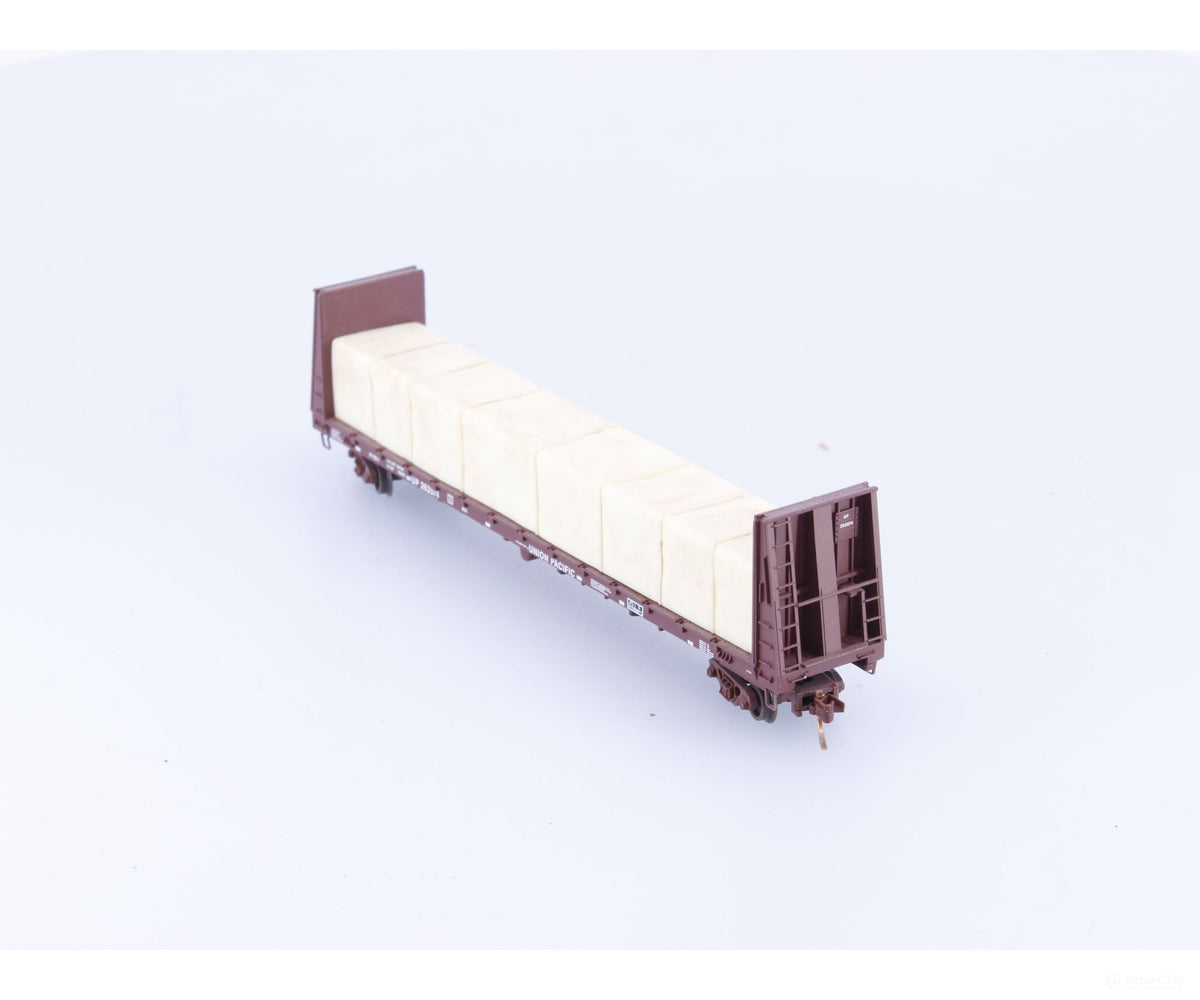 Micro Trains 054 00 152 N 61’ 8’’ Bulkhead Flat Car w/ Lumber Load Union Pacific (UP) 262074 - Freight Cars
