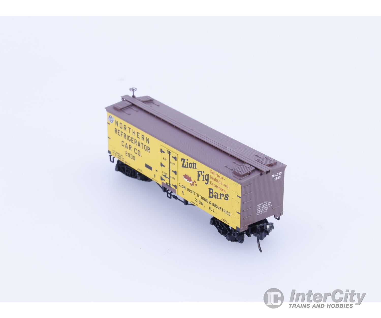 Micro Trains 058 00 490 N 36’ Wood Sheathed Ice Reefer with Truss Rods Zion Institutions (NRCC) 2930 Freight Cars