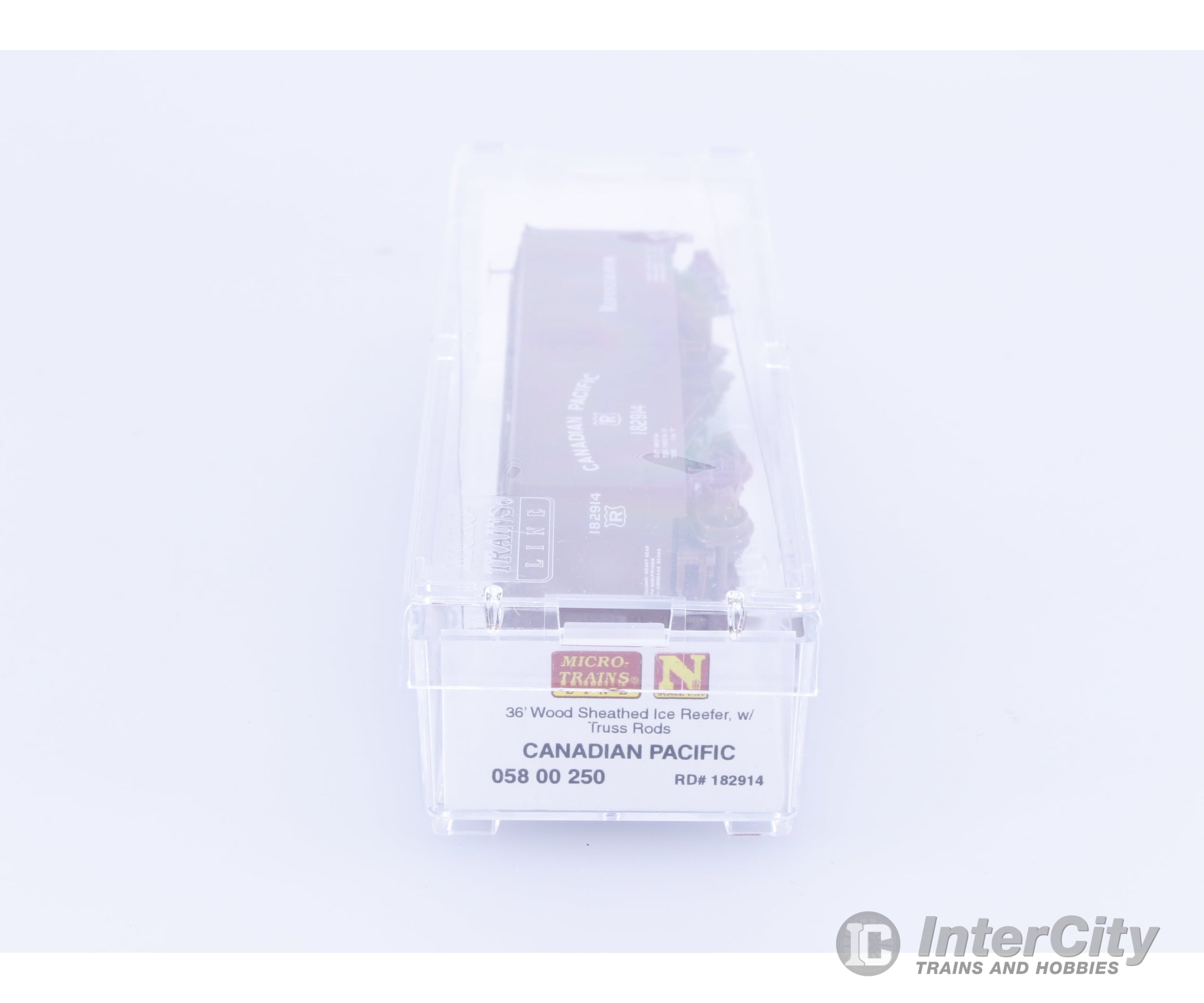 Micro Trains 05800250 N 36’ Wood Sheathed Ice Reefer with Truss Rods Canadian Pacific (CP) 182914 Freight Cars