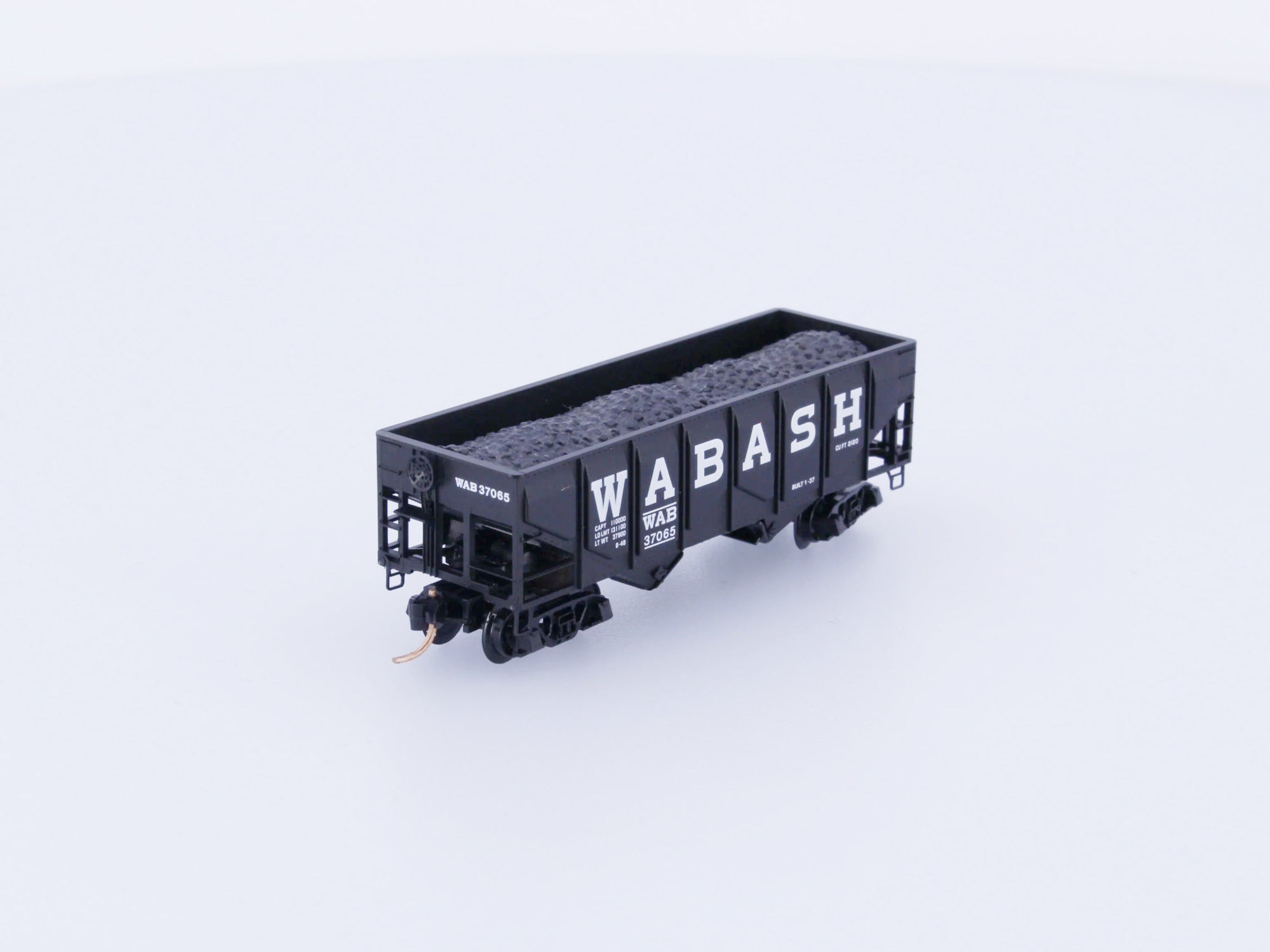Micro Trains 08500010 N 33’ Twin Bay Hopper w/Coal Load Wabash Railroad (WAB) 37065 Freight Cars