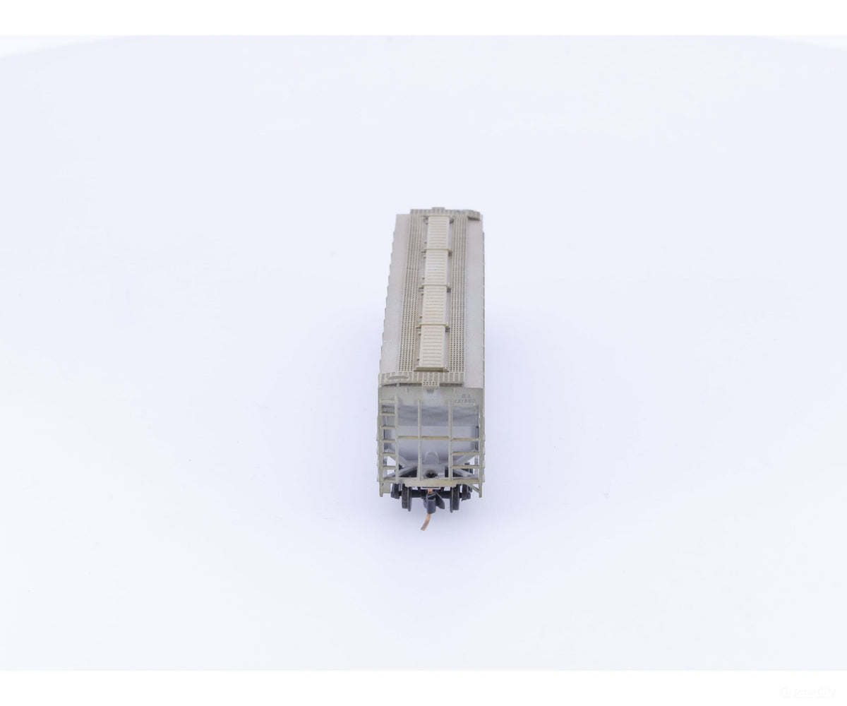 Micro Trains 09651030 N Weathered 3 Bay PS-2 Covered Hopper (RI) Chicago Rock Island and Pacific (ROCK) 131500