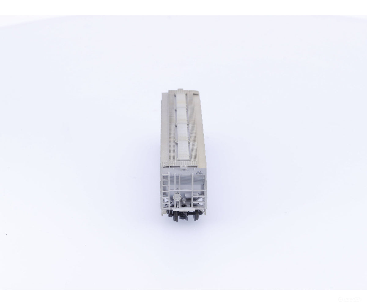 Micro Trains 09652030 N Weathered 3 Bay Covered Hopper Rock Island (RI) 131500 - Freight Cars