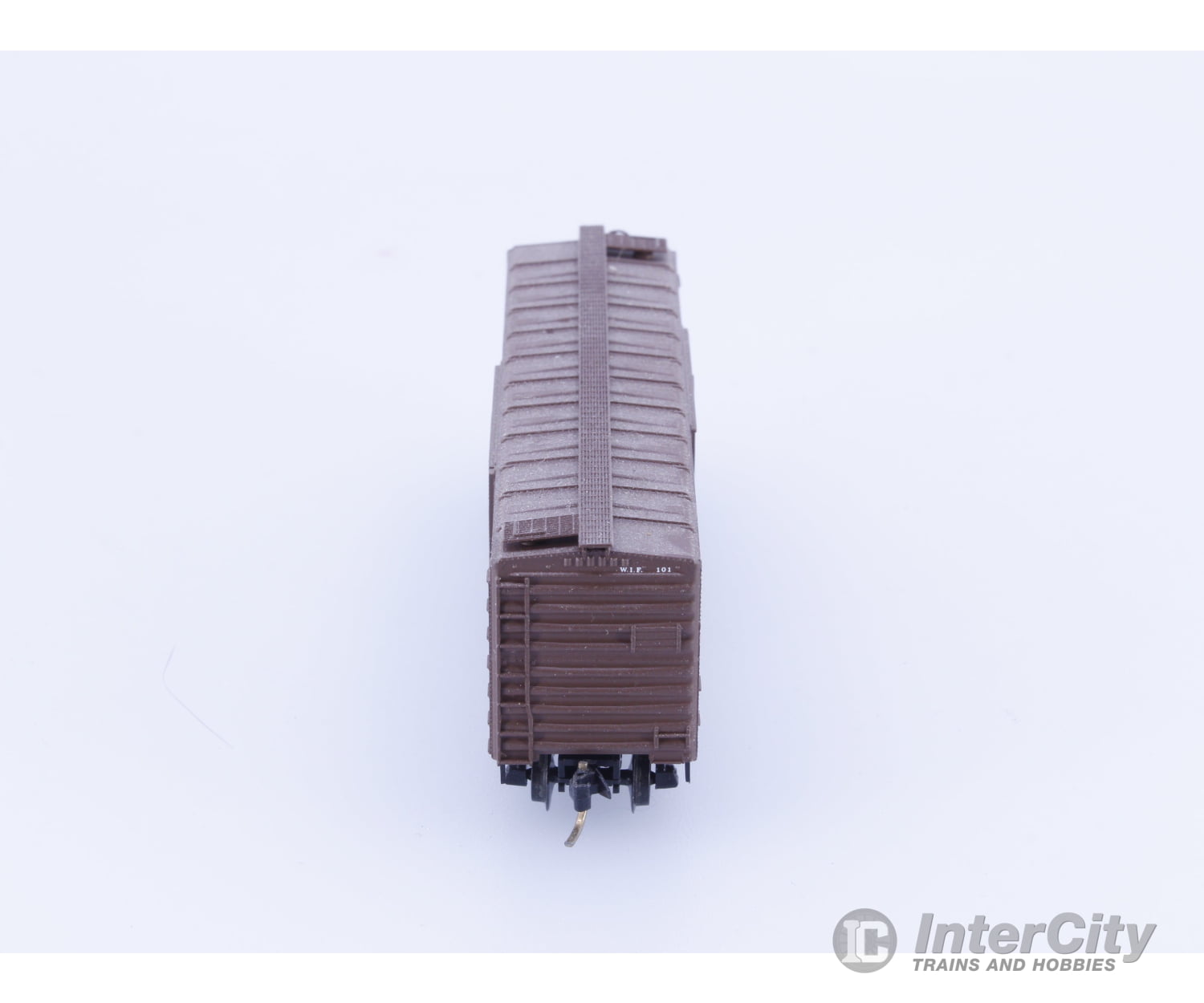 Micro Trains 101 N 40’ Single Door Boxcar West India Fruit and Steamship Co (WIF) 101 Freight Cars