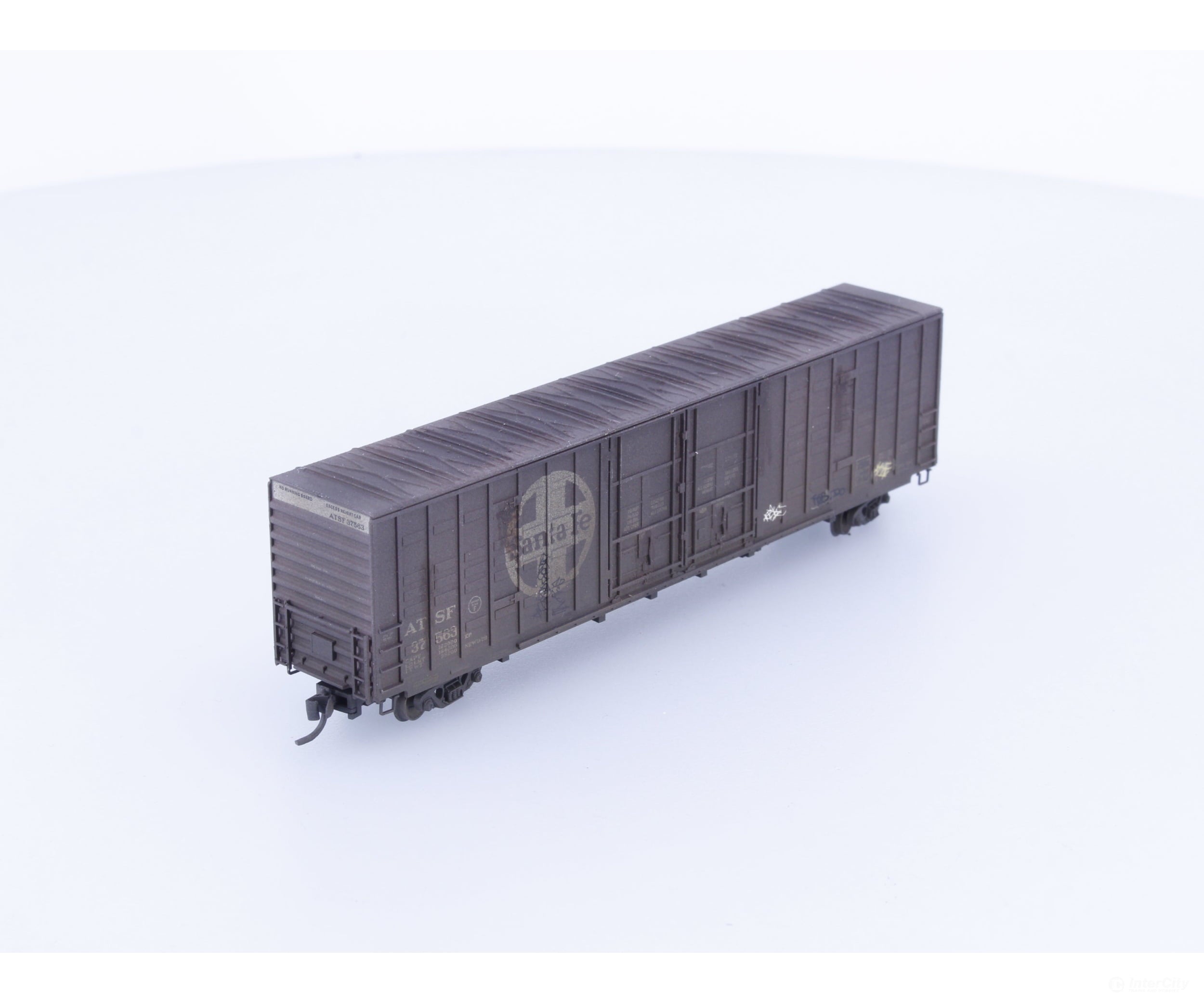 Micro Trains 10300030 N 60’ Double Door Berwick Hi-Cube Waffle Boxcar Professionally Weathered by West Coast Weathering