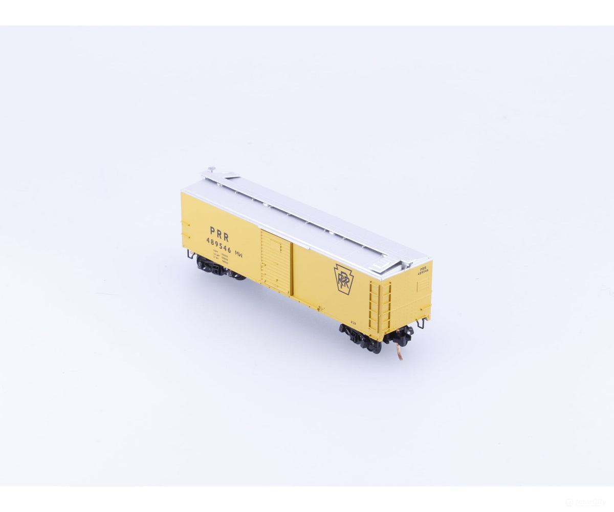 Micro Trains 120710 N Boxcar 40’ USRA Steel Rebuilt Pennsylvania Railroad (PRR) 489546 - Freight Cars