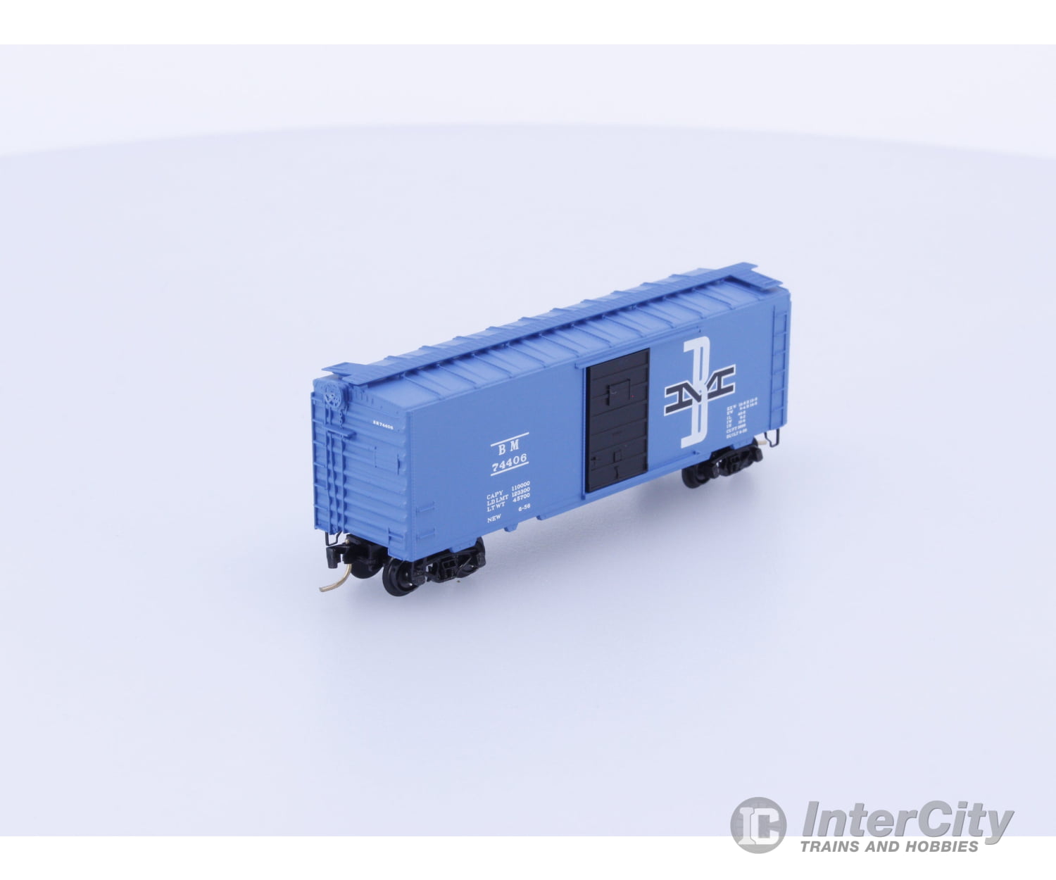 Micro Trains 20140 N 40’ Standard Box Car Single Door Boston and Maine (BM) 74406 (#2) Freight Cars
