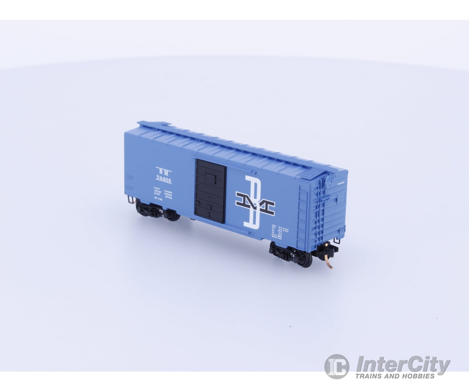 Micro Trains 20140 N 40’ Standard Box Car Single Door Boston and Maine (BM) 74409 Freight Cars