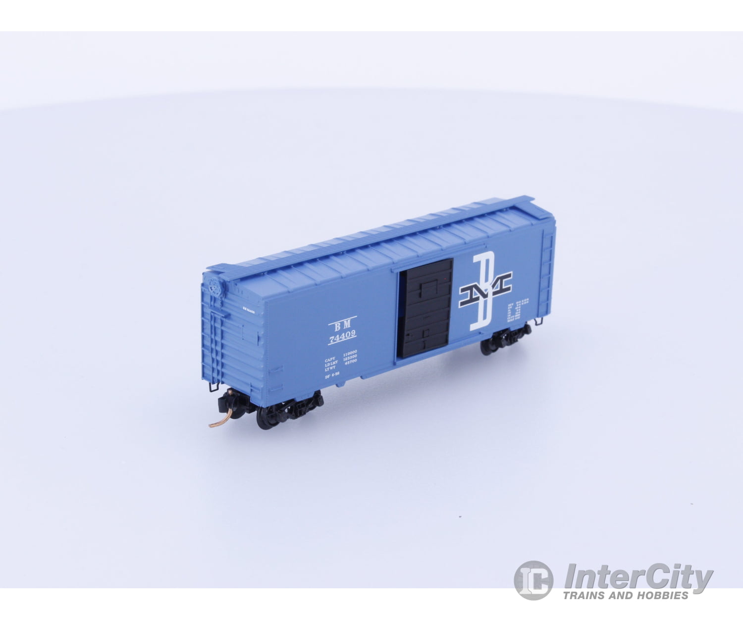 Micro Trains 20140 N 40’ Standard Box Car Single Door Boston and Maine (BM) 74409 Freight Cars