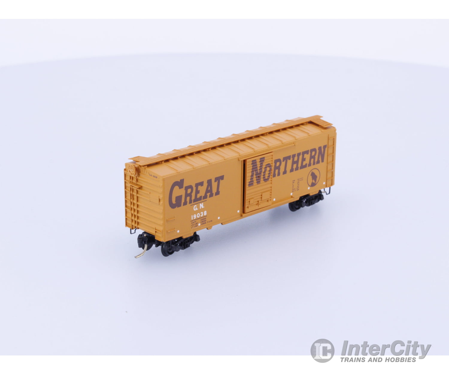 Micro Trains 20166 N 40’ Standard Box Car Single Door Great Northern (GN) 19038 (#1) Freight Cars