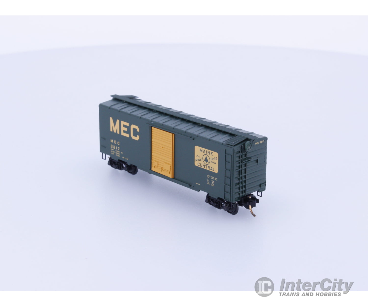 Micro Trains 20220 N 40’ Standard Box Car Single Door Maine Central (MEC) 8217 Freight Cars