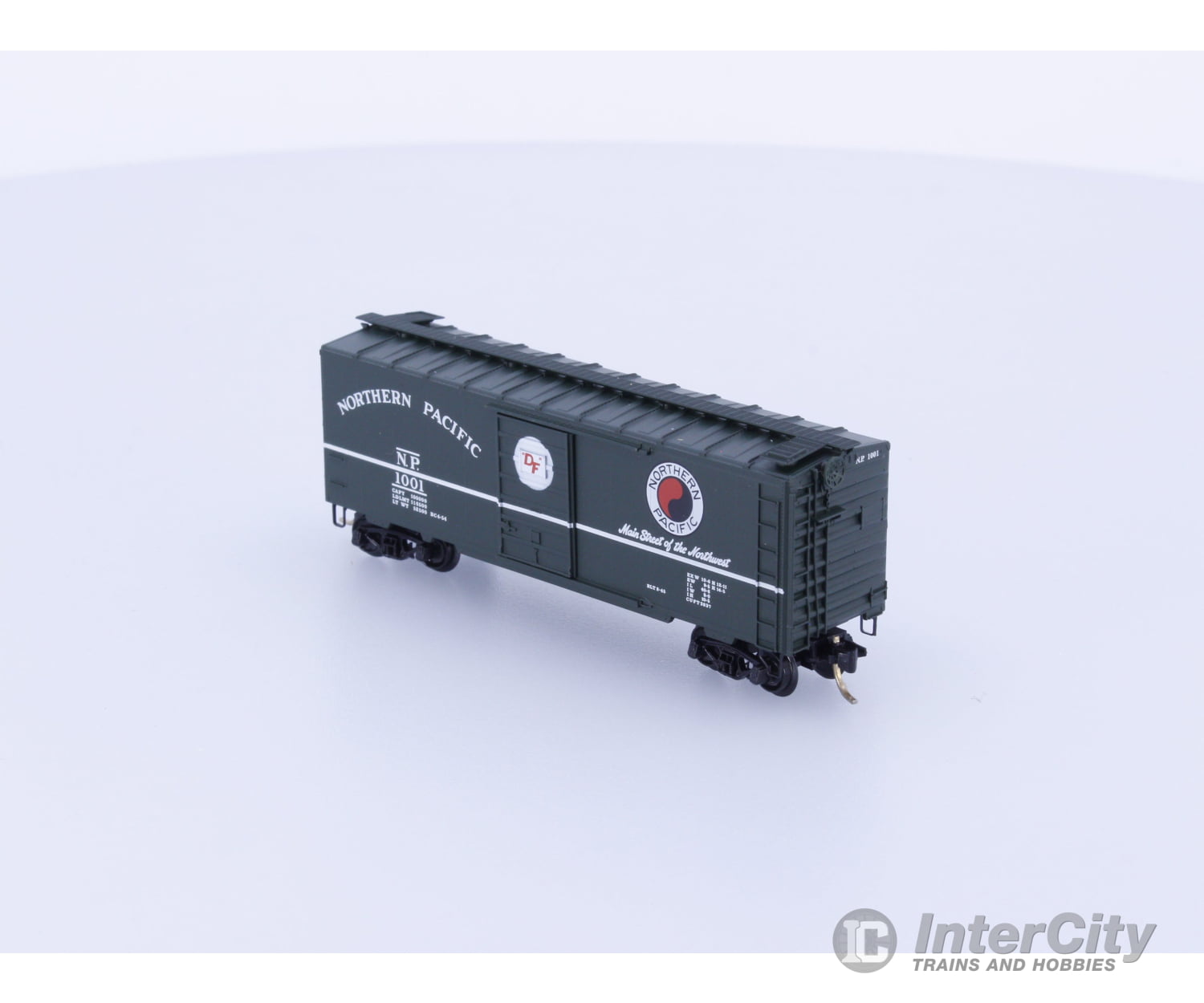 Micro Trains 20236 N 40’ Standard Box Car Single Door Northern Pacific (NP) 1001 Freight Cars