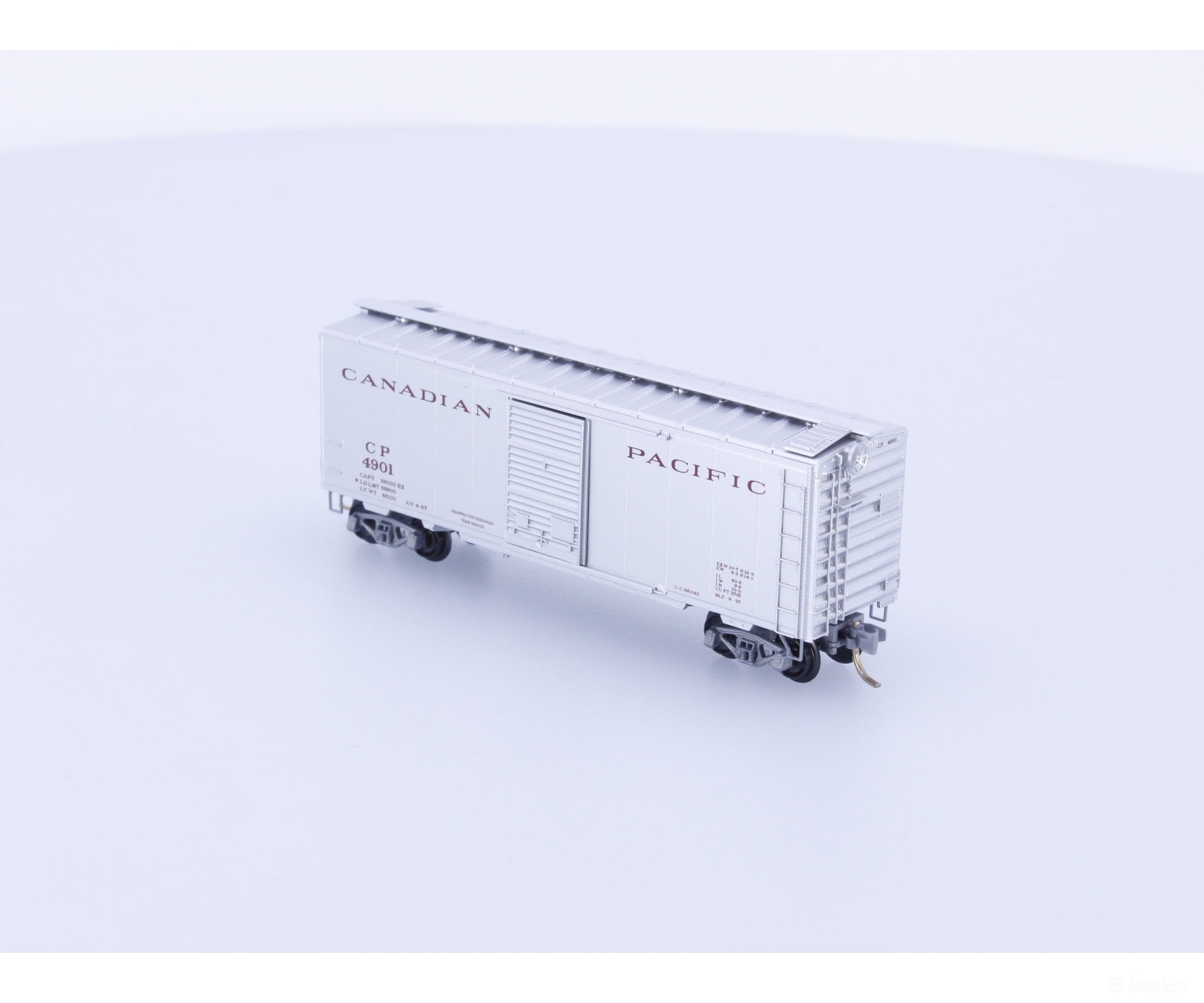 Micro Trains 20546 N 40’ Standard Box Car Single Door Canadian Pacific (CP) 4901 Freight Cars