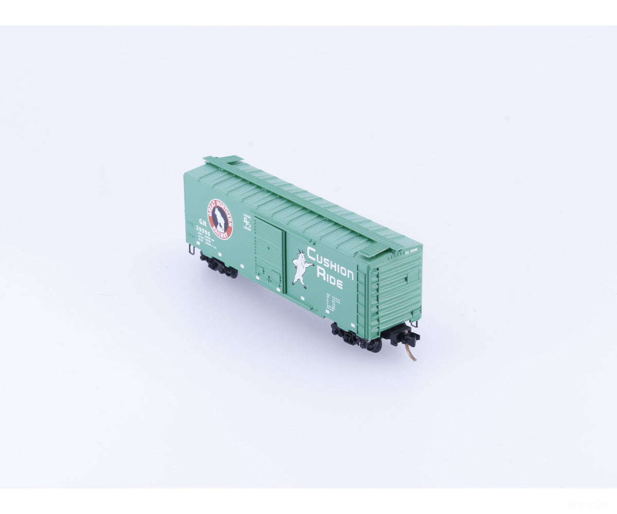 Micro Trains 20680 N 40’ Standard Box Car Single Door Great Northern (GN) 39996 - Freight Cars