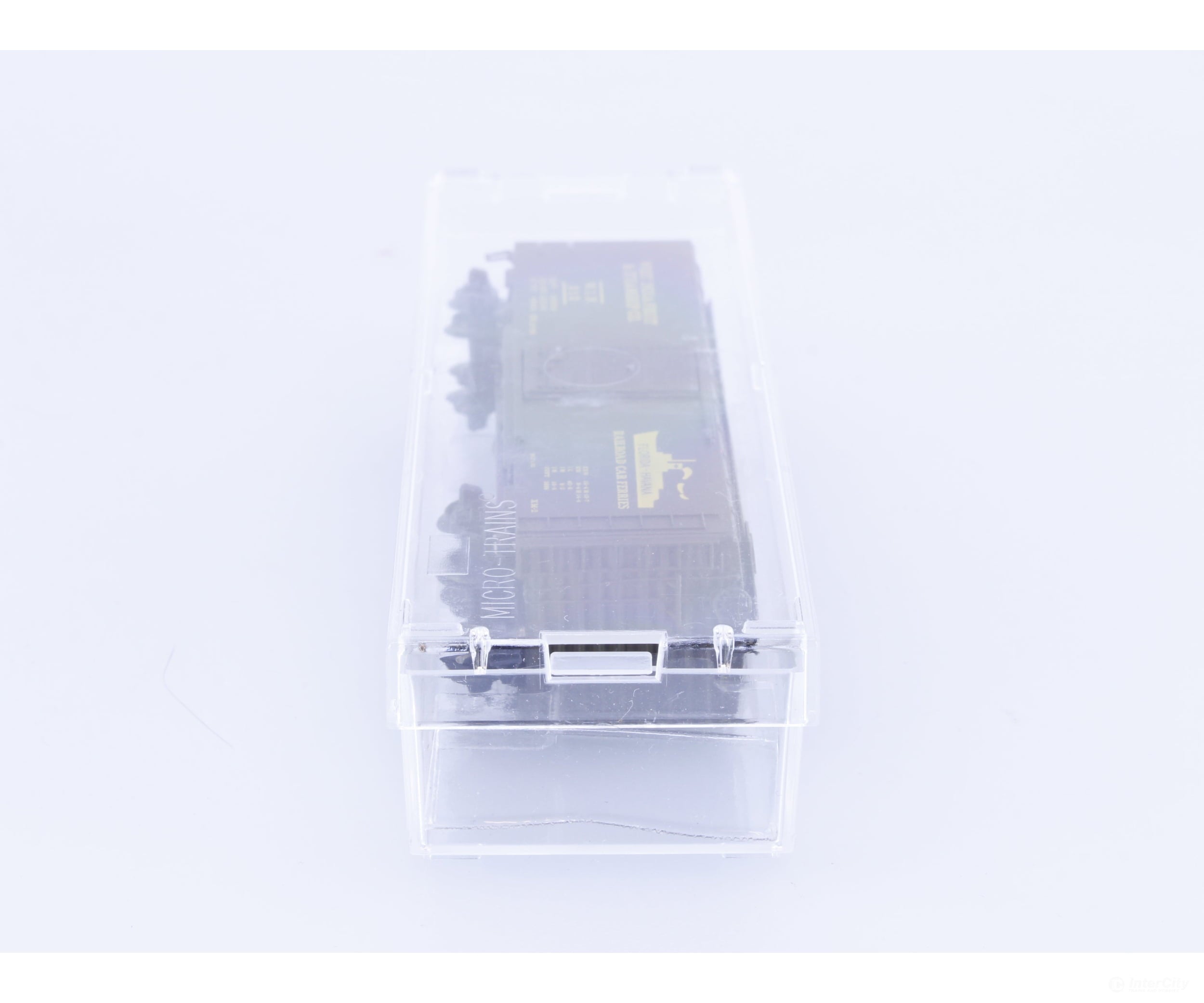 Micro Trains 212 N 40’ Single Door Boxcar West India Fruit and Steamship Co (WIF) 212 Freight Cars