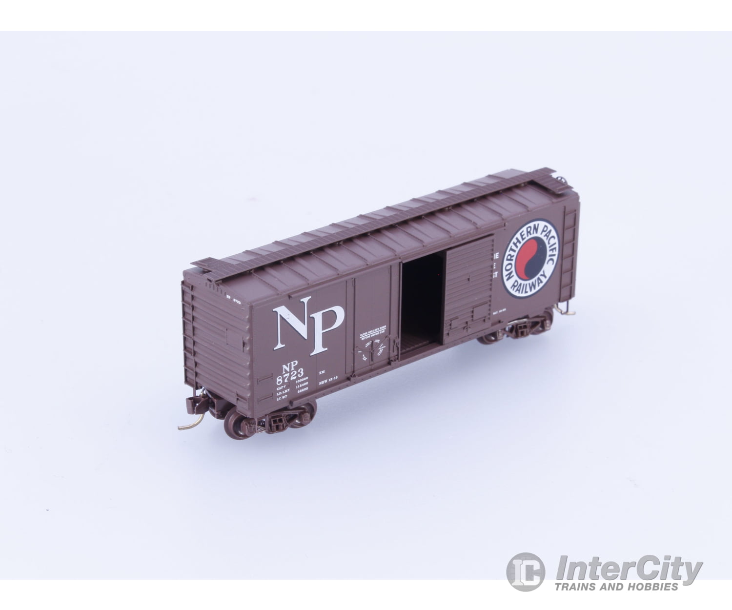 Micro Trains 22040 N 40’ Combination Door Boxcar Northern Pacific (NP) 8723 Freight Cars