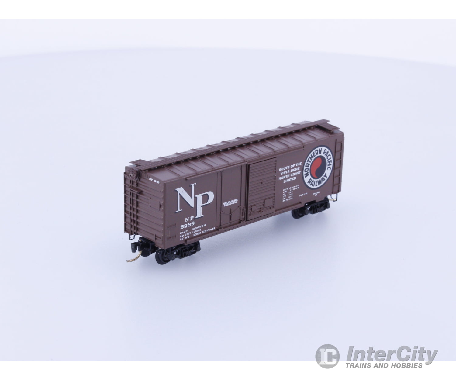 Micro Trains 22040 N 40’ Standard Box Car Plug & Sliding Door Northern Pacific (NP) 8289 Freight Cars