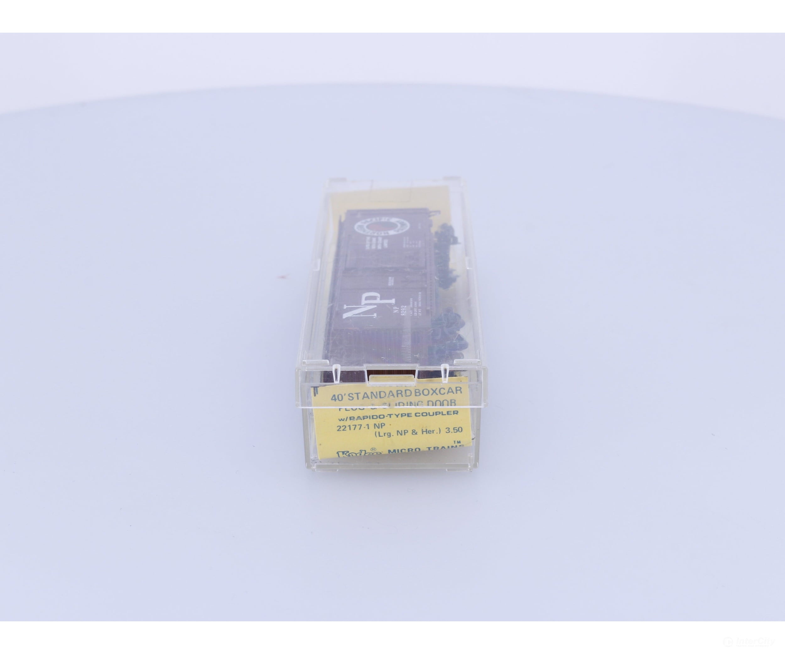 Micro Trains 22177-1 N 40’ Standard Box Car Plug & Sliding Door Northern Pacific (NP) 8292 (#2) Freight Cars