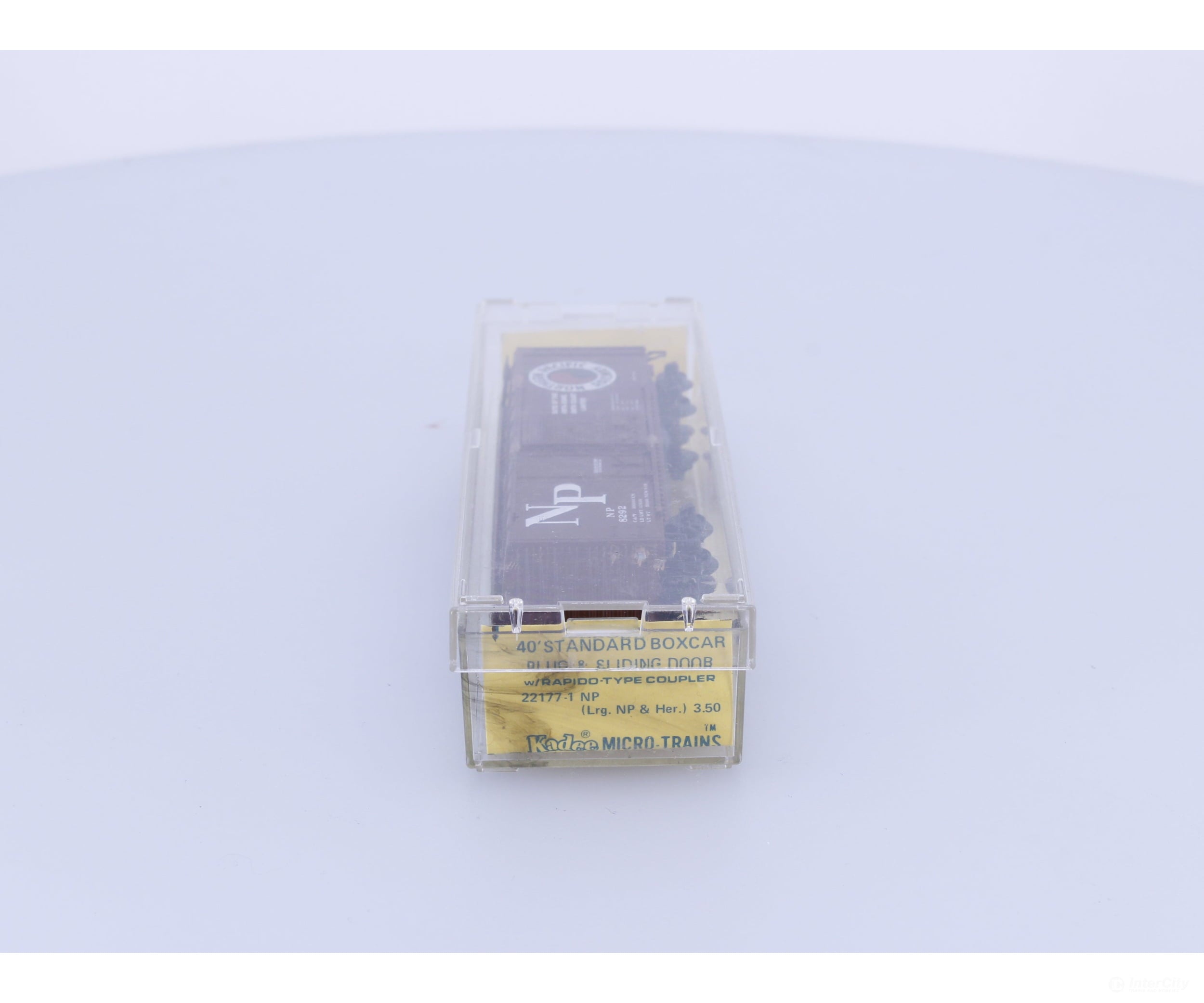 Micro Trains 22177-1 N 40’ Standard Box Car Plug & Sliding Door Northern Pacific (NP) 8292 (#3) Freight Cars