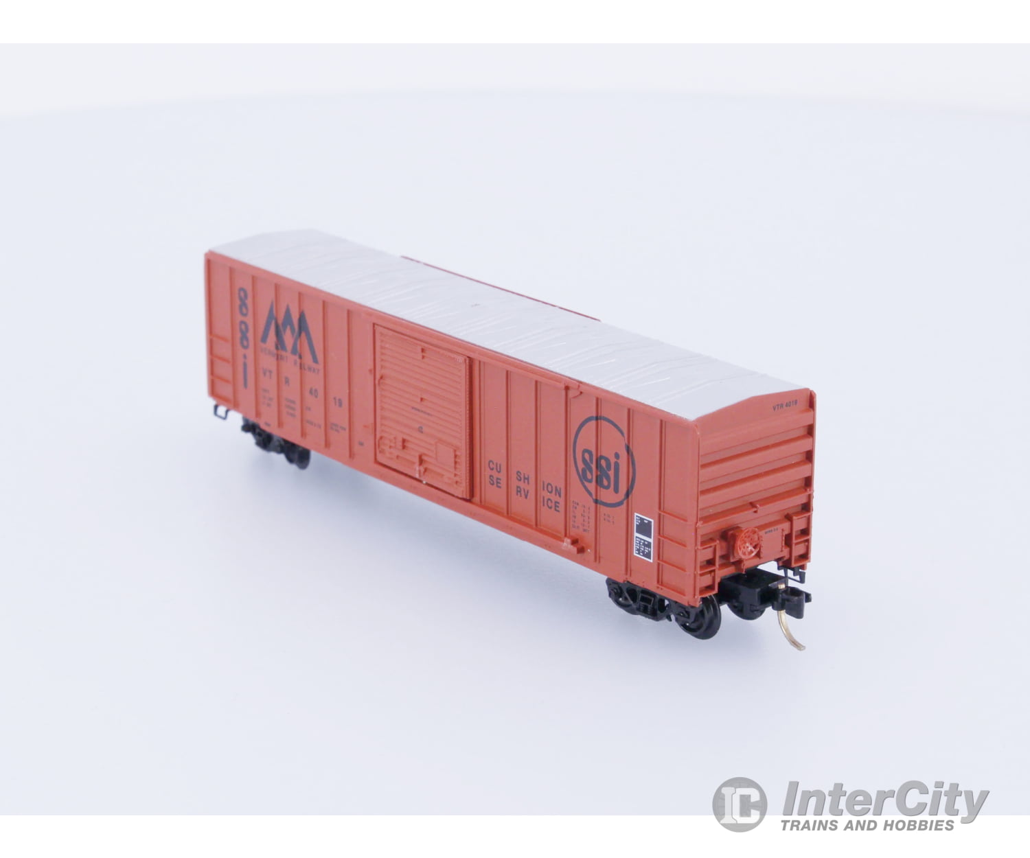 Micro Trains 25220 N Boxcar 50’ FMC 5077 Vermont Railway (VTR) 4019 Freight Cars
