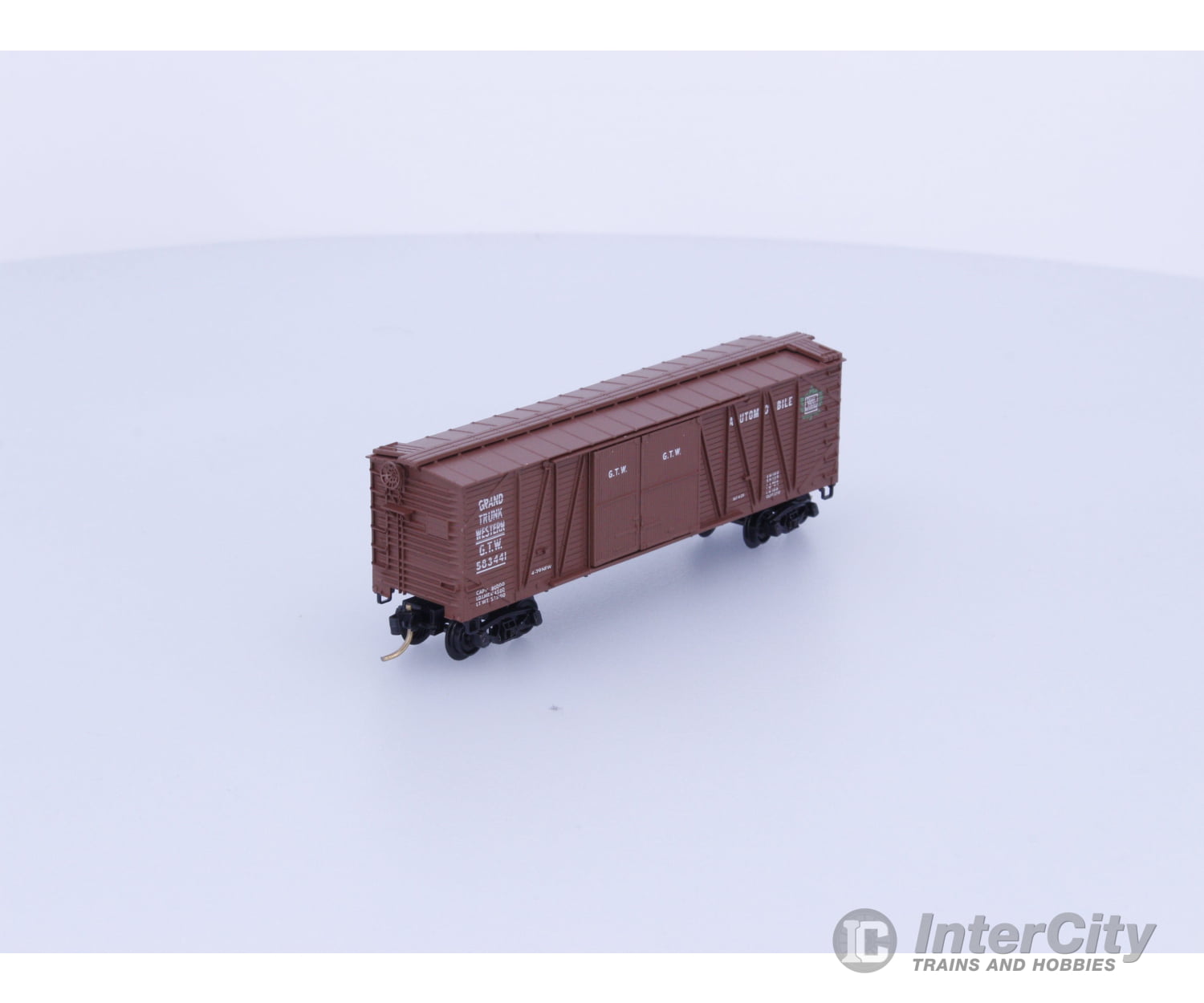Micro Trains 29010 N Boxcar 40’ Wood Sheathed Outside Braced Grand Trunk Western Railroad (GTW) 583441 Freight Cars