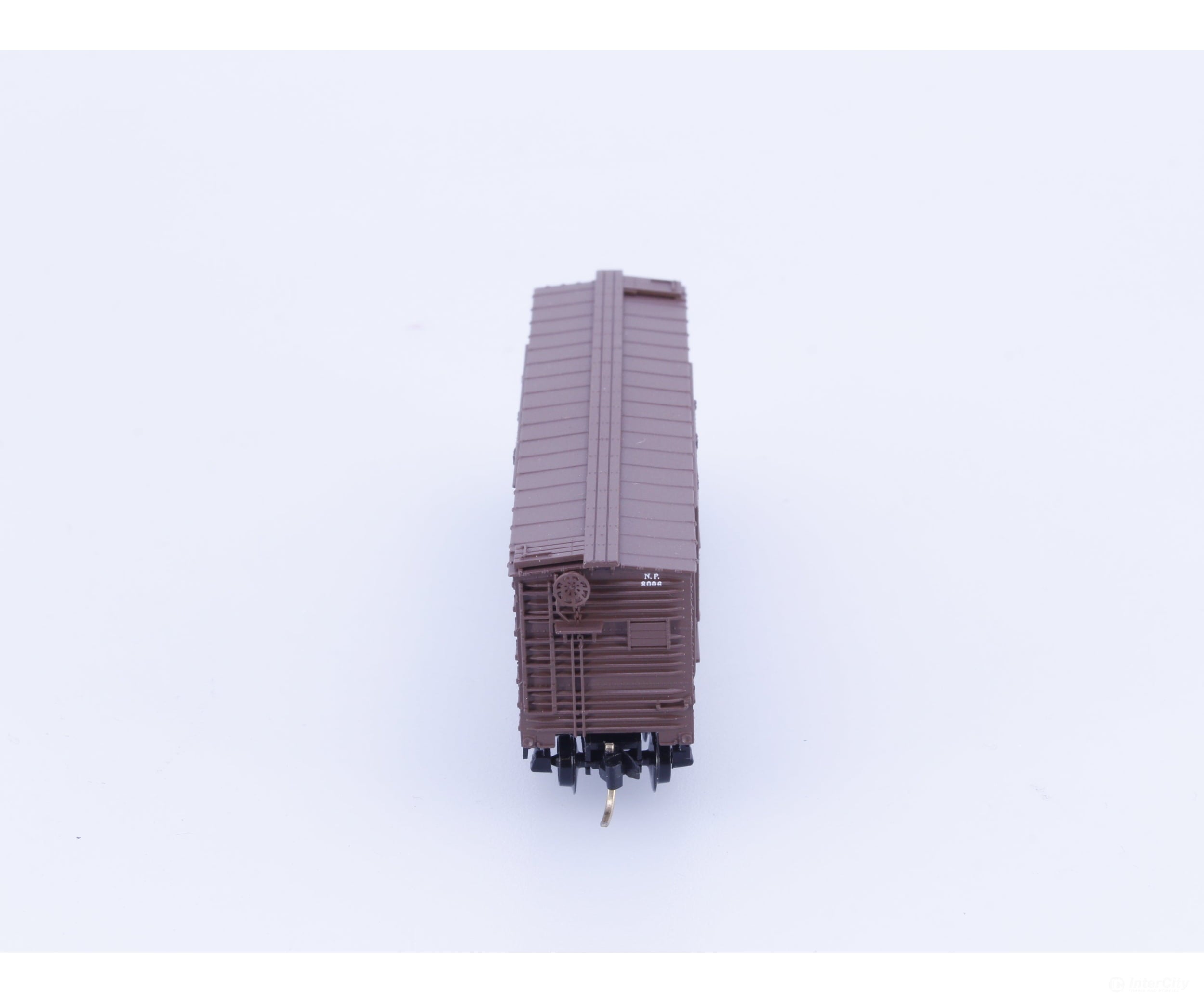 Micro Trains 29030 N 40’ Wood Sheathed Outside Braced Boxcar Northern Pacific (NP) 8008 Freight Cars