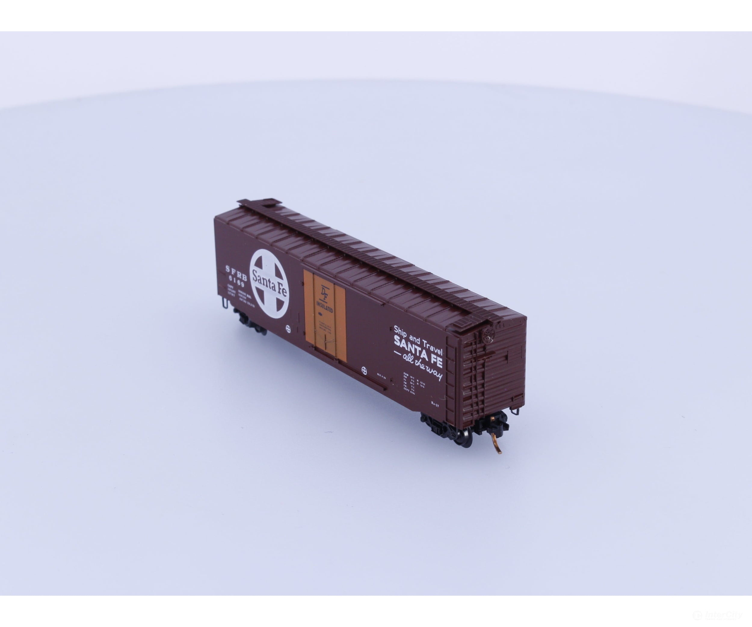 Micro Trains 32076-1 N 50’ Standard Box Car Plug Door Santa Fe (SF) 6169 Freight Cars