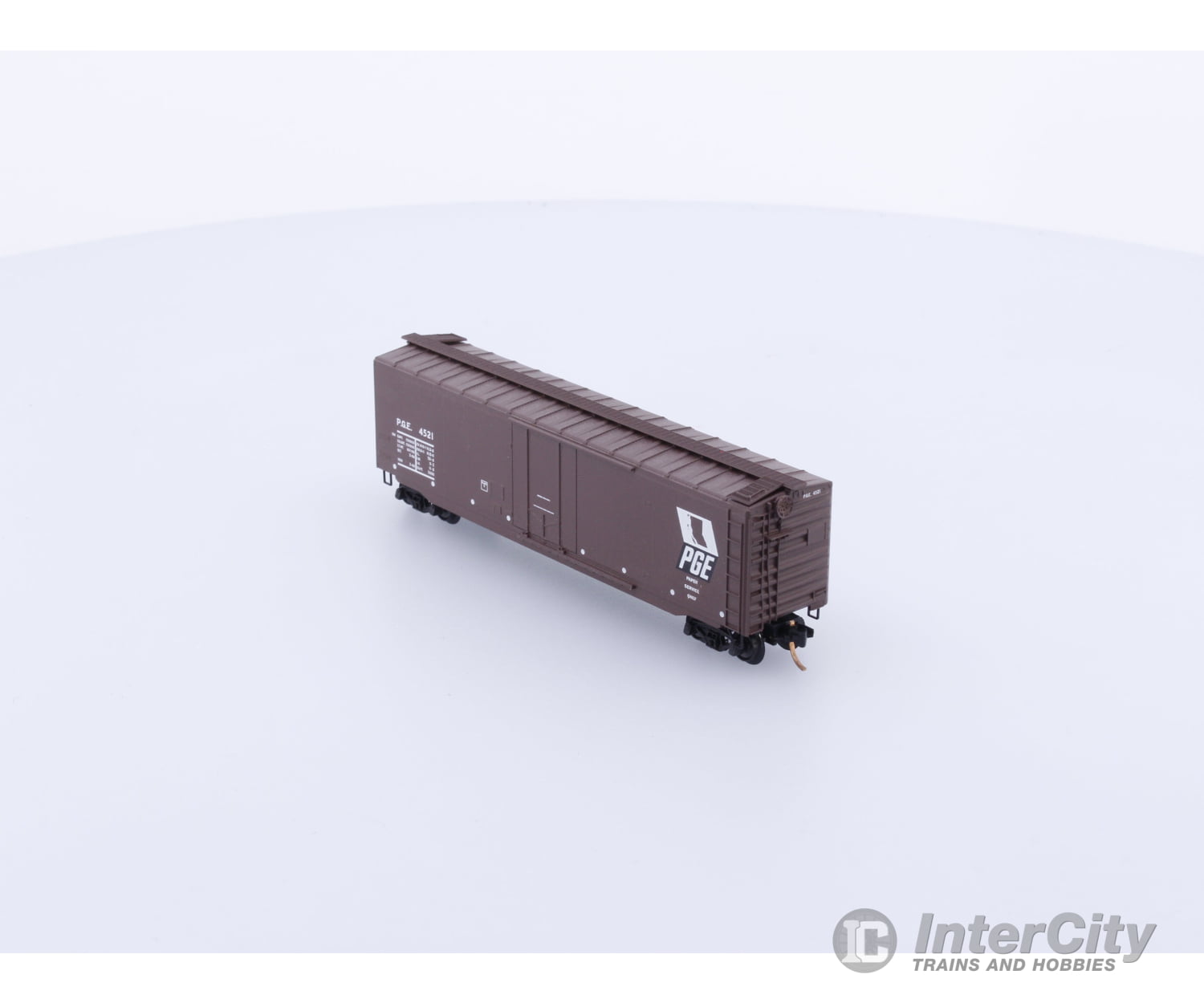 Micro Trains 32260 N Boxcar 50’ Steel Plug Door Pacific Great Eastern (PGE) 4521 (#1) Freight Cars