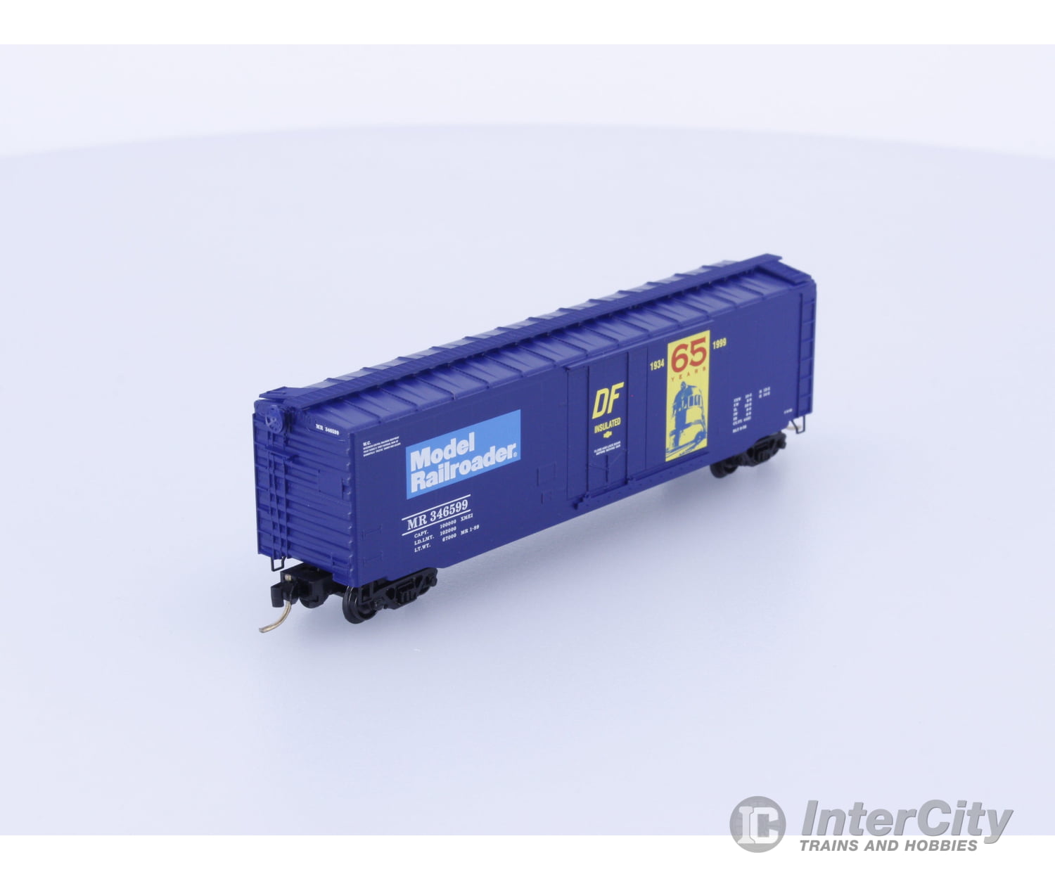 Micro Trains 32360 N 40’ Standard Box Car Plug Door Model Railroader 65 Years 346599 Freight Cars