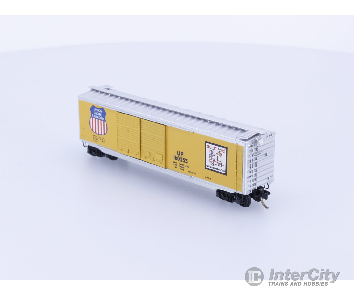Micro Trains 34090 N 50’ Standard Box Car Double Doors Union Pacific (UP) 160253 Freight Cars