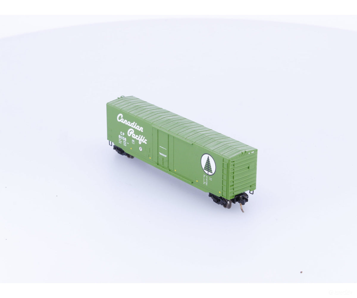 Micro Trains 38220 N 50’ Plug Door Box Car w/o roofwalk Canadian Pacific (CP) 81158 - Freight Cars