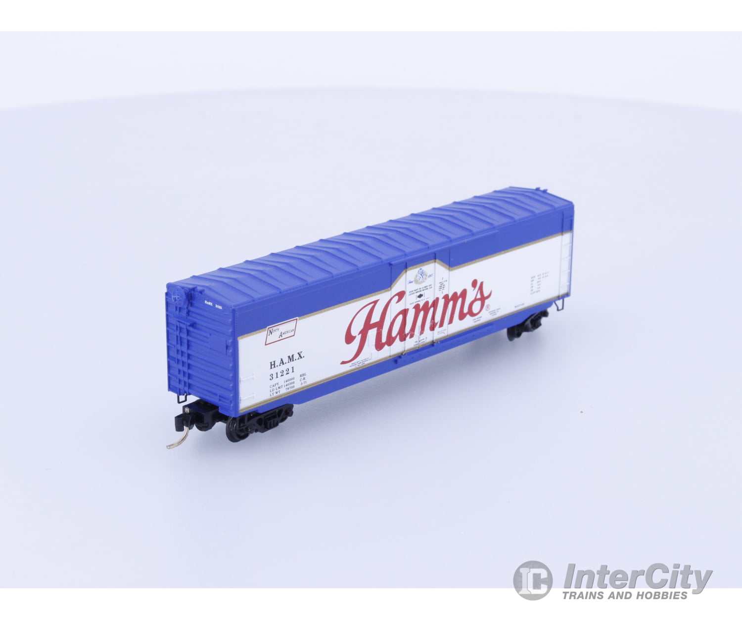 Micro Trains 38230 N 50’ Standard Boxcar Plug Door w/o Roofwalk Hamm’s Brewing Co. 31221 Freight Cars