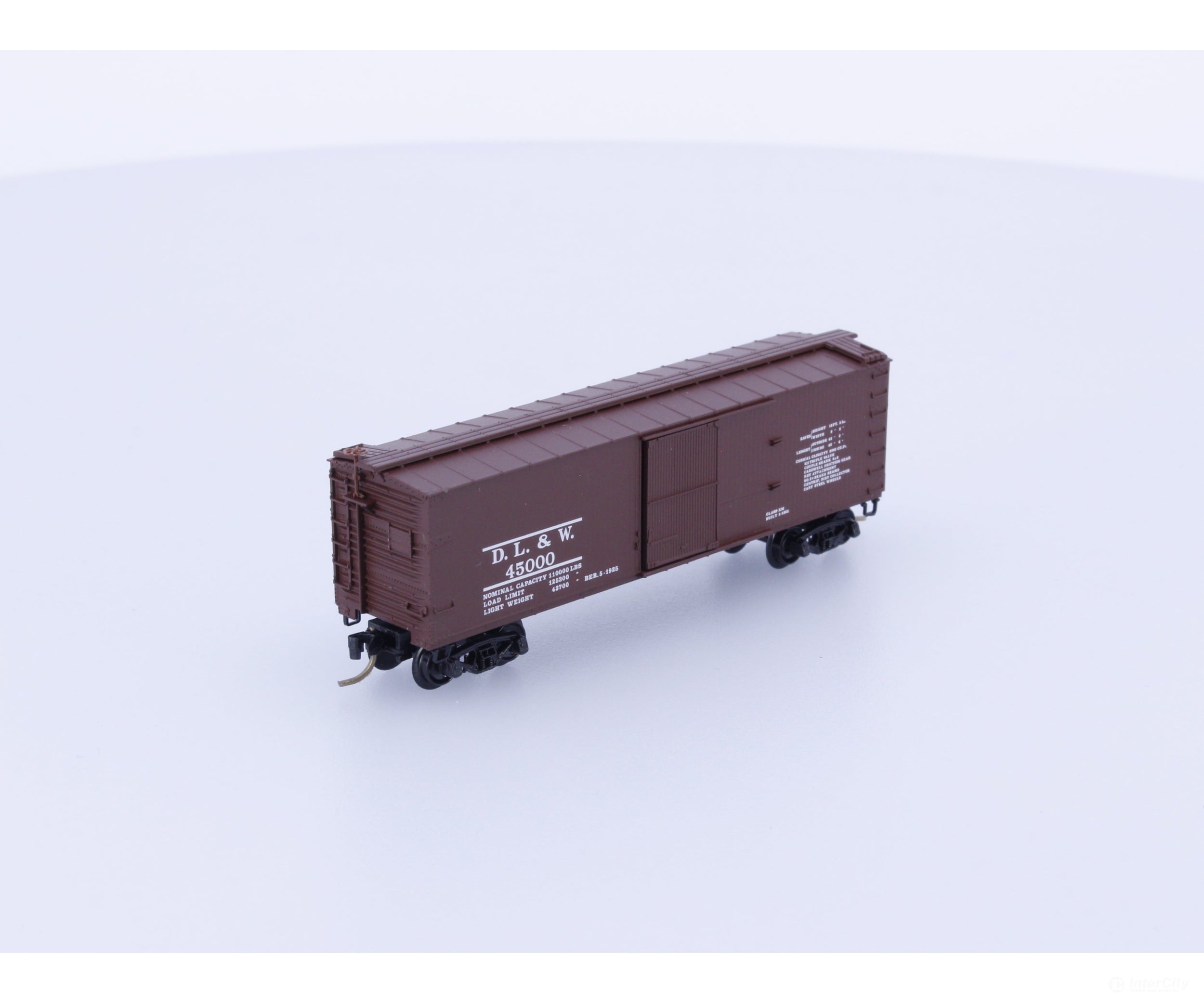Micro Trains 39070 N 40’ Double Wood-Sheathed Box Car D.L. & W. 45000 Freight Cars