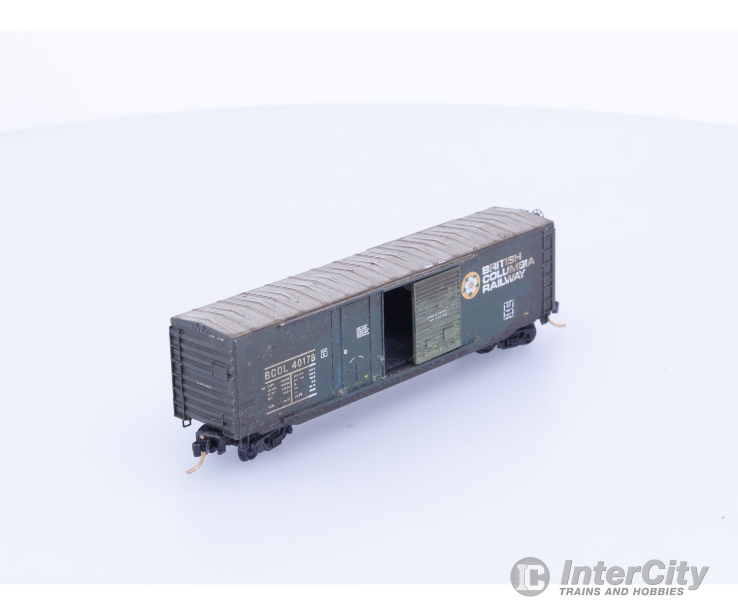Micro Trains 40178 N 50’ Combination Door Boxcar BC Rail (BCOL) 40178 Freight Cars