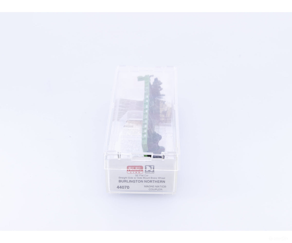 Micro Trains 44070 N 50’ Flat car Fishbelly Side w/Side Mount Brake Wheel Burlington Northern (BN) 602626 - Freight Cars