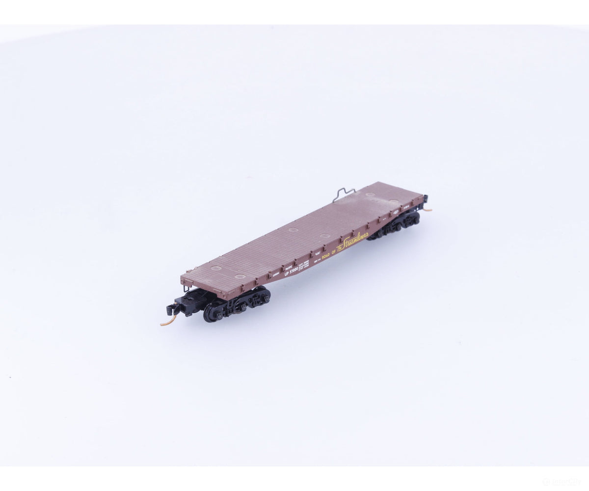 Micro Trains 45050 N 50’ Fishbelly Side Flatcar #5 Union Pacific (UP) 57000 - Freight Cars