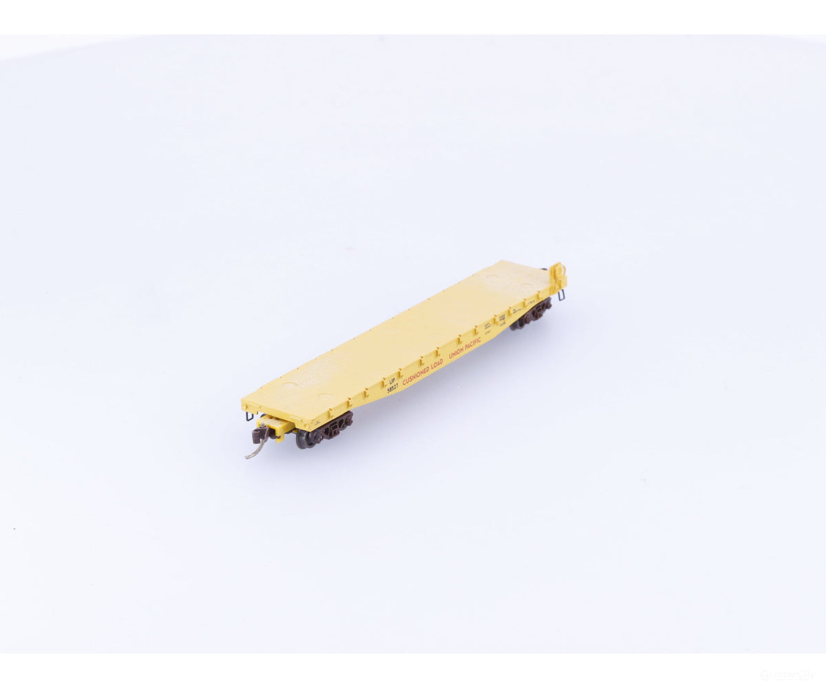 Micro Trains 45070 N 50’ Fishbelly Side Flatcar #3 Union Pacific (UP) 58527 - Freight Cars