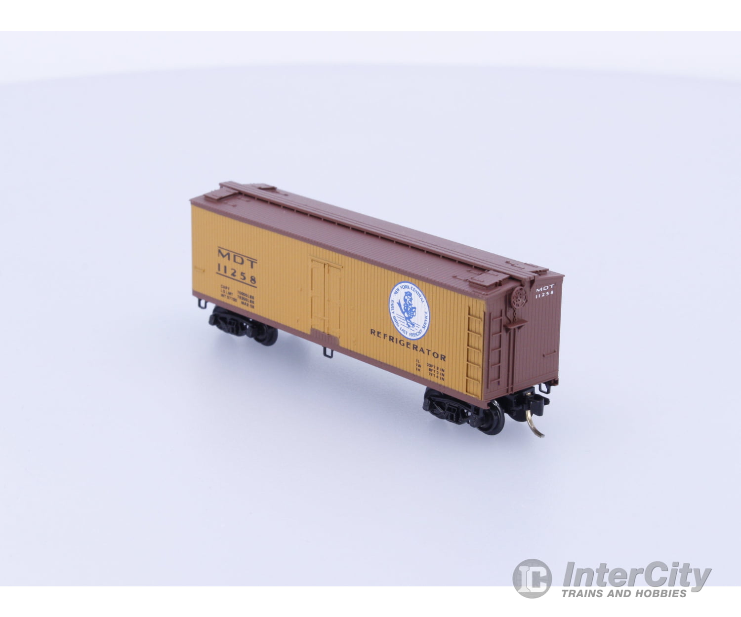 Micro Trains 47190 N Reefer 40’ Wood Sheathed New York Central (NYC) 11258 Freight Cars