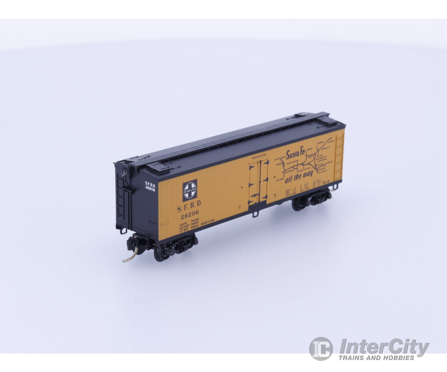 Micro Trains 47220 N Reefer 40’ Wood Sheathed Santa Fe (SF) 26206 Freight Cars