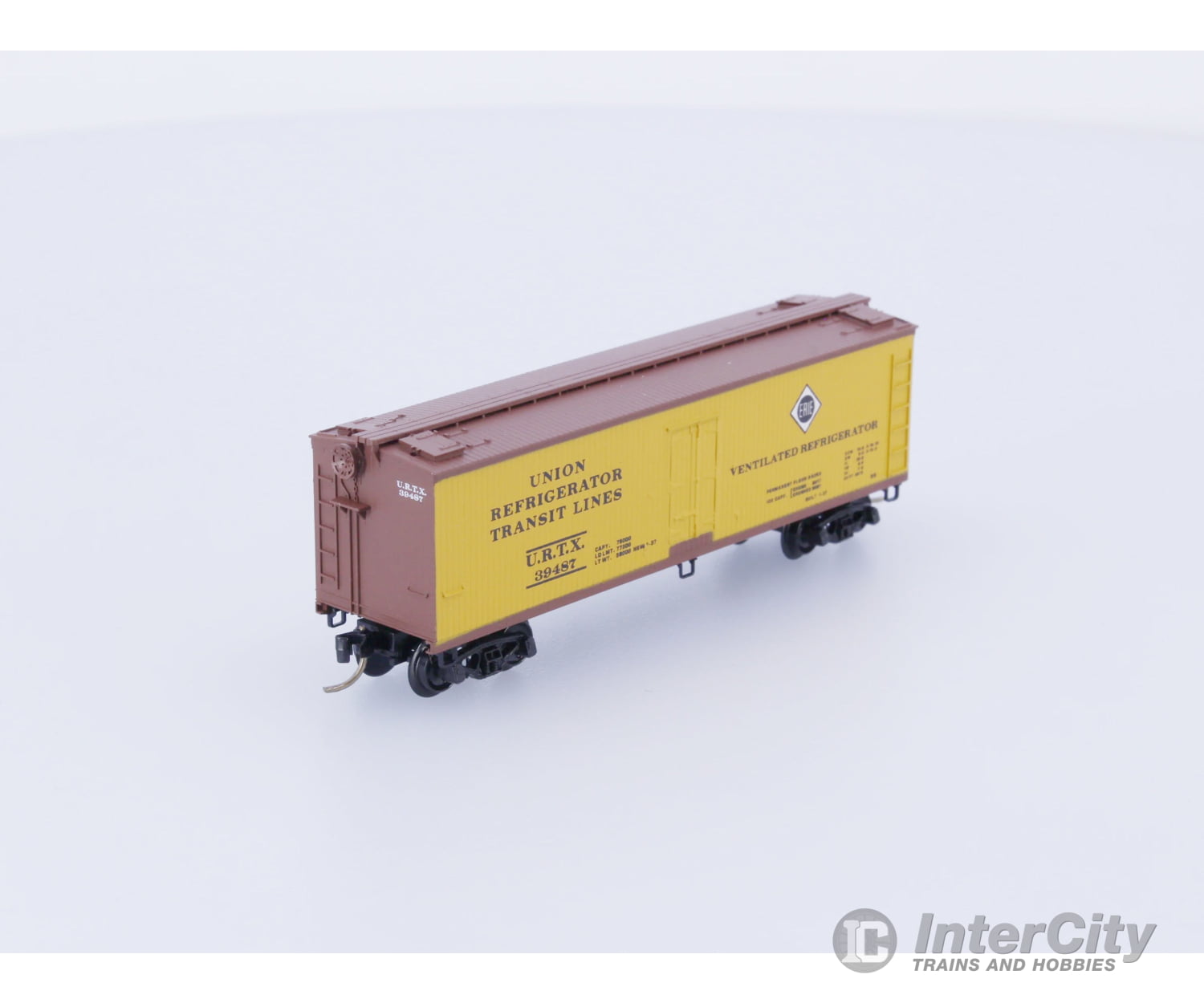 Micro Trains 47320 N Reefer 40’ Wood Sheathed Erie URTX 39487 Freight Cars