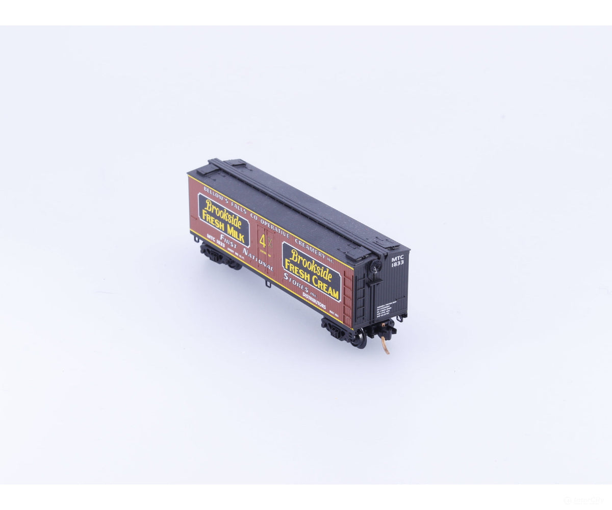 Micro Trains 47350 N 40’ Wood Sheathed Box Car Bellows Falls (MTC) 1833 - Freight Cars